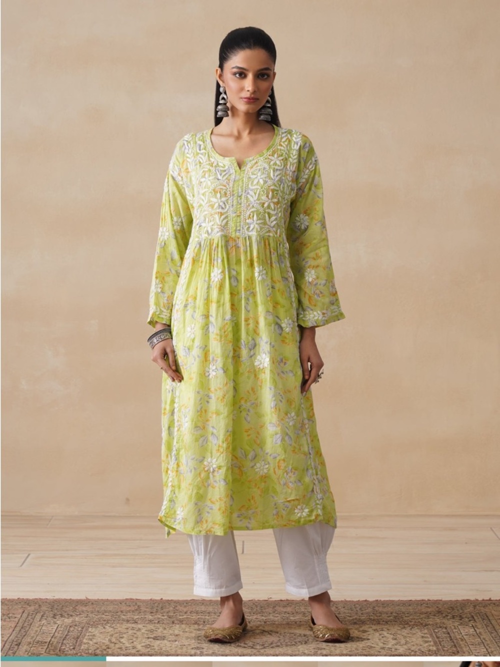 Lime Floral Embroidered V-Neck Tunic Top Chikankari kurti sz 40 chest